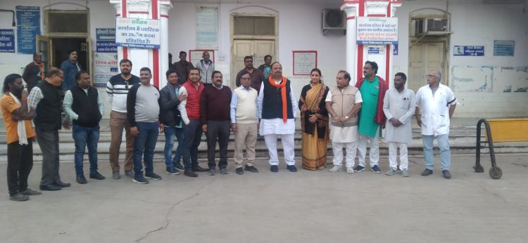 शहर विधायक श्री चैतन्य काश्यप ने शासकीय अस्पताल में दो सोनोग्राफी मशीनों का शुभारंभ किया