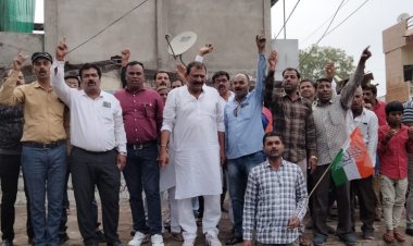 शहर कांग्रेस का हाथ से हाथ जोड़ो अभियान निरंतर जारी