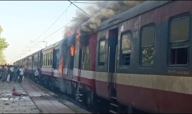 रतलाम से इंदौर जा रही ट्रेन में लगी आग, बड़ा हादसा टला