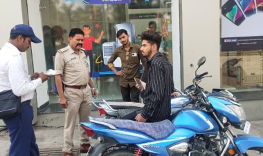 हेलमेट अभियान के तहत शहर के थानों  एंव ट्राफीक थाना द्वारा अभियान