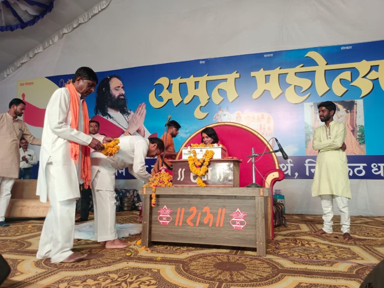श्रीमद् भागवत कथा में पहुंचकर विधायक दिलीप मकवाना ने लिया धर्म लाभ