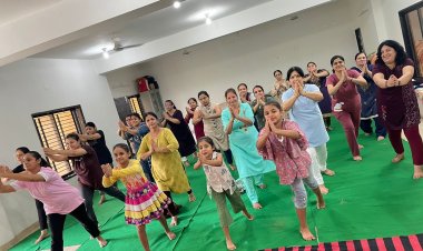 सिंधी समाज की महिलाओं द्वारा ,21 जून को अंतरास्ट्रीय योग दिवस मनाया गया