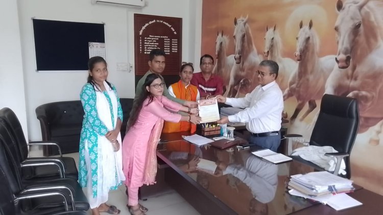 शहर की बिगड़ती कानून व्यवस्था को लेकर म प्र युवा शिवसेना गोरक्षा न्यास ने मुख्यमंत्री ओर गृहमंत्री नाम एसडीएम को सोपा ज्ञापन