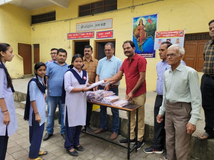 लायंस क्लब ऑफ रतलाम ग्रेटर के तत्वाधान में आजादी के अमृत महोत्सव पर