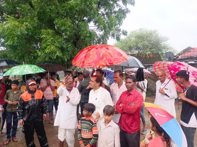 बारिश का क़हर लगातार जारी:-विधायक ने किया डूबे क्षेत्र का निरीक्षण