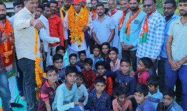 मथुरालाल डामर के जनसंपर्क मे उमड़ रहा जन सैलाब, गावों मे हो रहा भव्य स्वागत