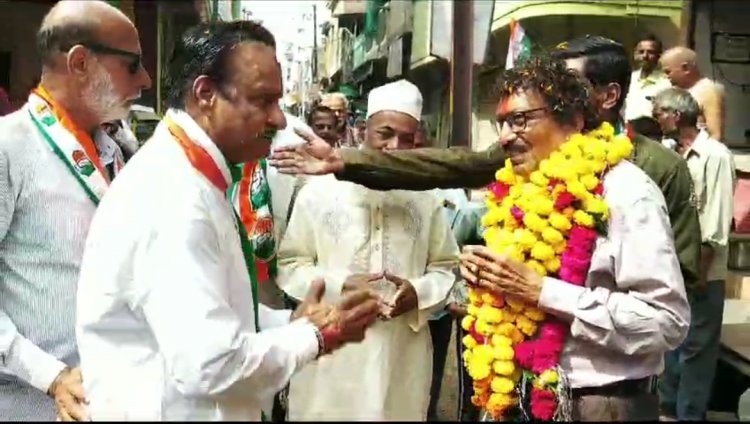 क्षेत्र की जनता ने कहा हम निश्चित रहे हमआपको ही वोट देंगे...