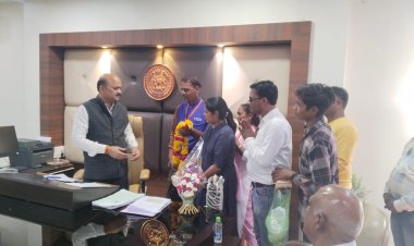 नवागत कलेक्टर राजेश बाथम का स्वागत - अभिनंदन/म.प्र. युवा शिवसेना गौ रक्षा न्यास द्वारा