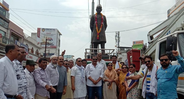 शहर कांग्रेस ने श्रद्धापूर्वक मनाई पंडित जवाहरलाल नेहरू जी की पुण्यतिथि