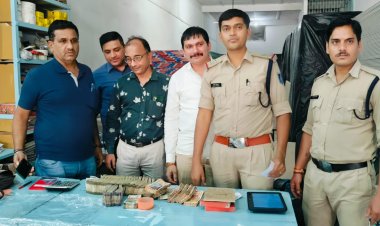 ईमानदारी की मिसाल :- चांदनी चौक क्षेत्र में हम्मालो को मिला रूपयो से भरा बैग , video