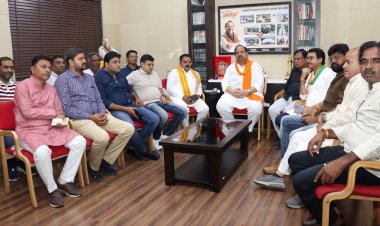 मुख्यमंत्री डॉ. मोहन यादव के रतलाम आगमन को लेकर कैबिनेट मंत्री चेतन्य काश्यप ने भाजपा पदाधिकारियों की ली बैठक